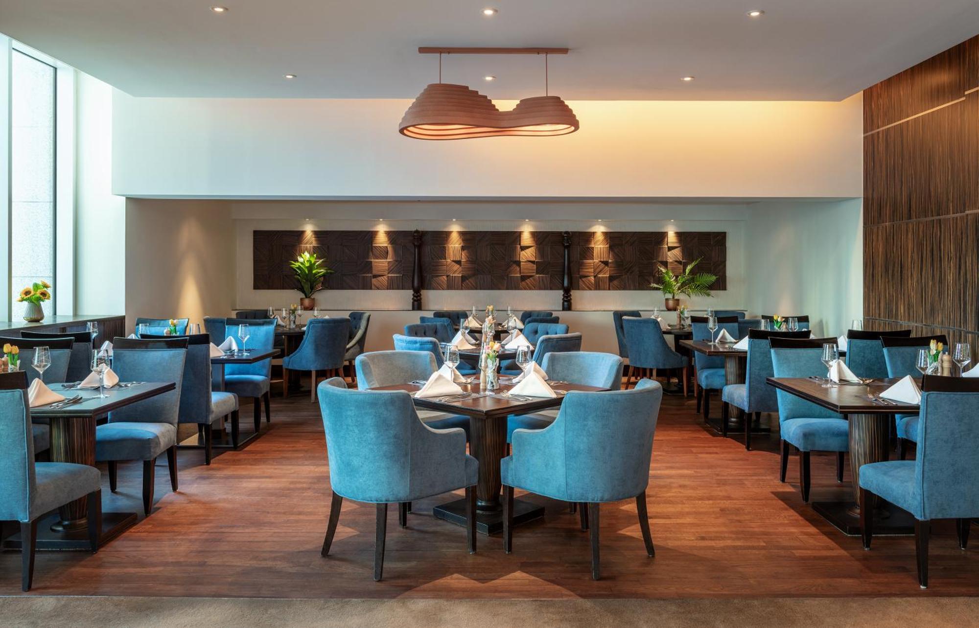 Voco - Bonnington Dubai By Ihg Hotel Exterior photo